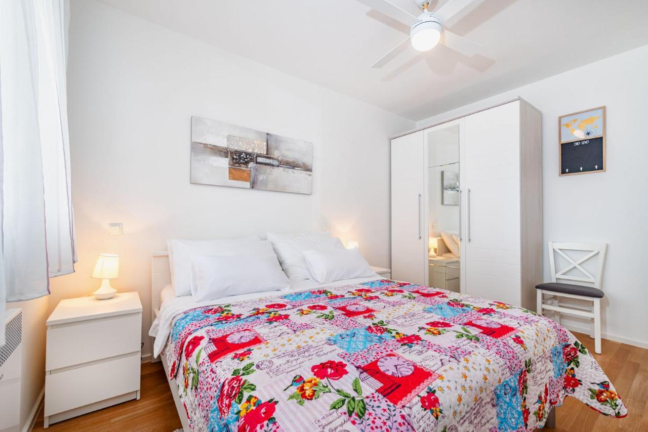 Ap Stella, Center Of Zadar, 2Br, Parking Lejlighed Eksteriør billede